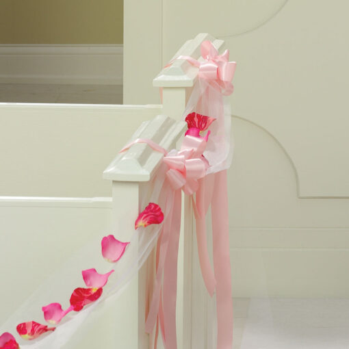 Blushing Beauty Pew Garland