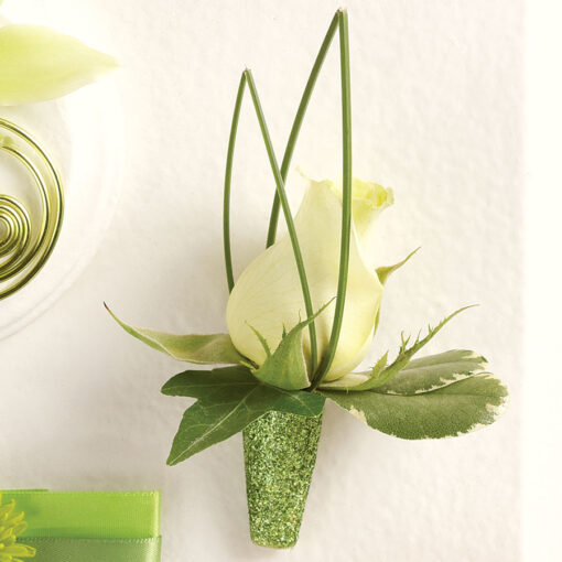 Rosebud Elite Boutonniere